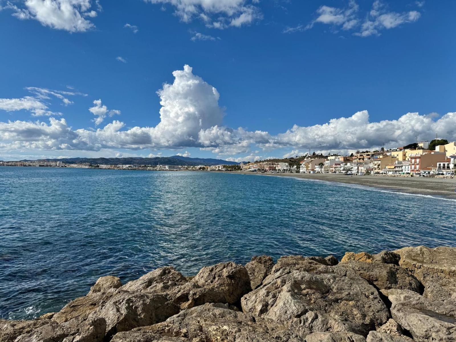 Brisas Del Mar Villa Caleta De Velez Exteriör bild